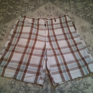 Men's Casual Plaid Shorts - Brown and White